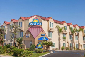 Отель Days Inn by Wyndham Carlsbad  Карлсбад